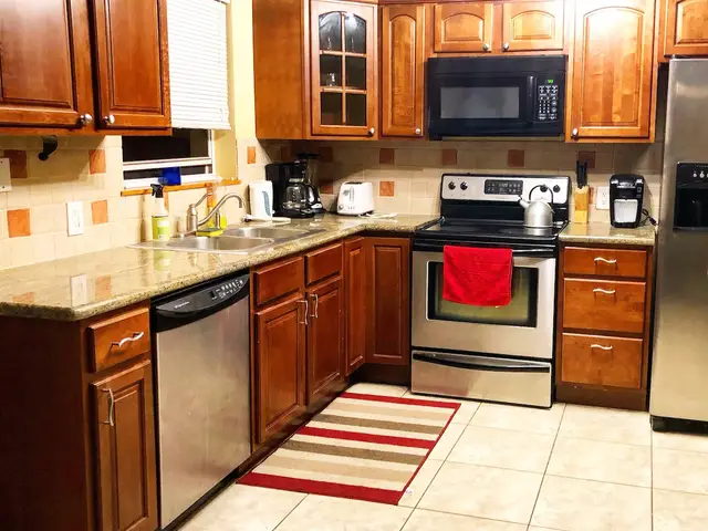 Bliss 1 furnished rental in Hollywood, FL – photo 3