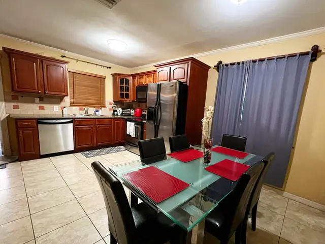 Bliss 1 furnished rental in Hollywood, FL – photo 9