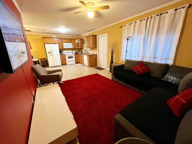 Bliss 6 furnished rental in Hollywood, FL – photo 2