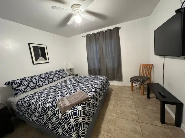 Bliss 6 furnished rental in Hollywood, FL – photo 13